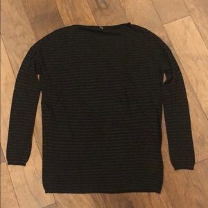 Vince Black/Gray Striped Sweater Size S Like New